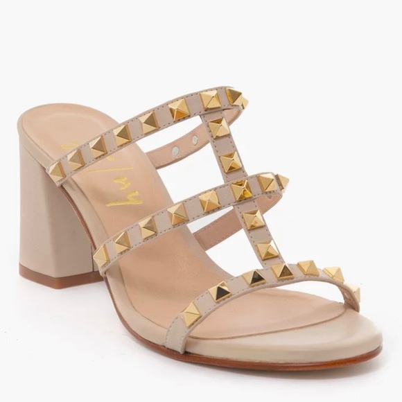 Tuckernuck Shoes - Tuckernuck French Sole Foster Stud Sandals 9.5 Beige
